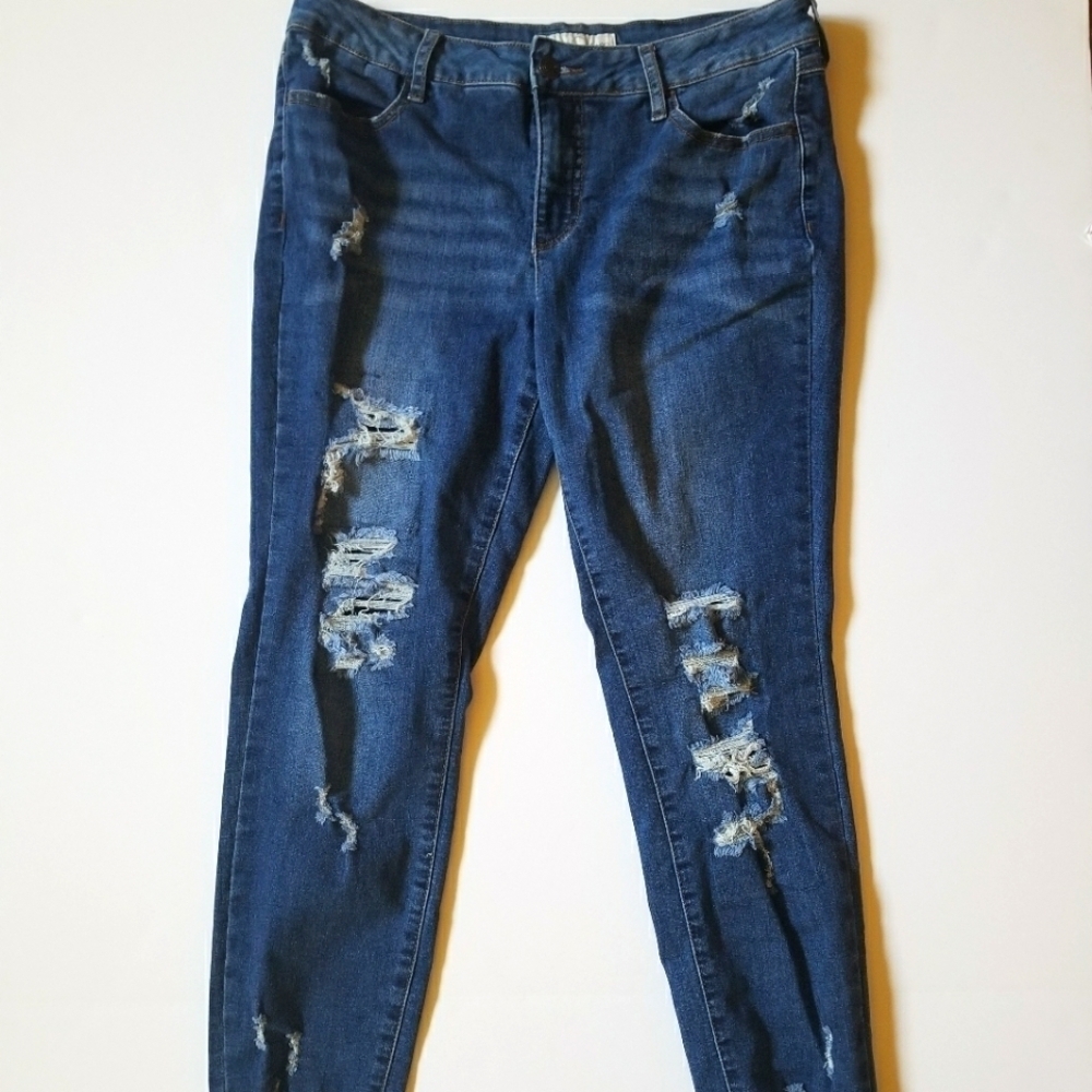 Charming Charlie Distressed Denim Jeans